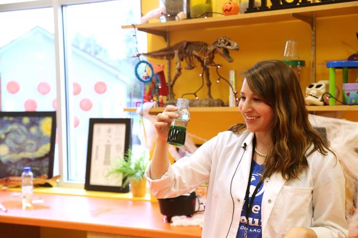 Marta Knodle showcasing science activies